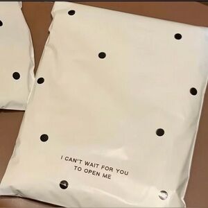 610pc Shipping Bundle -  10 polys, 500 stickers, 50 thank you cards.